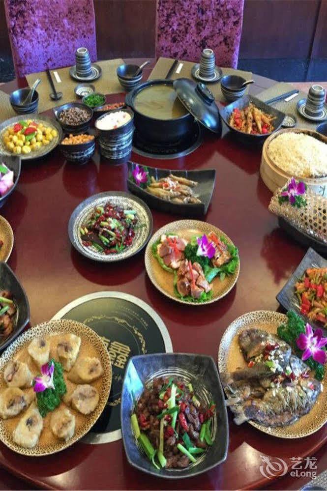 Liuzhou Sanjiangxian Dongxiangguo Hotel Eksteriør bilde